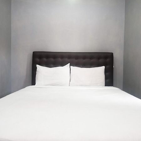 Al Abror Homestay Mandala Krida Mitra Reddoorz Джок'якарта Екстер'єр фото