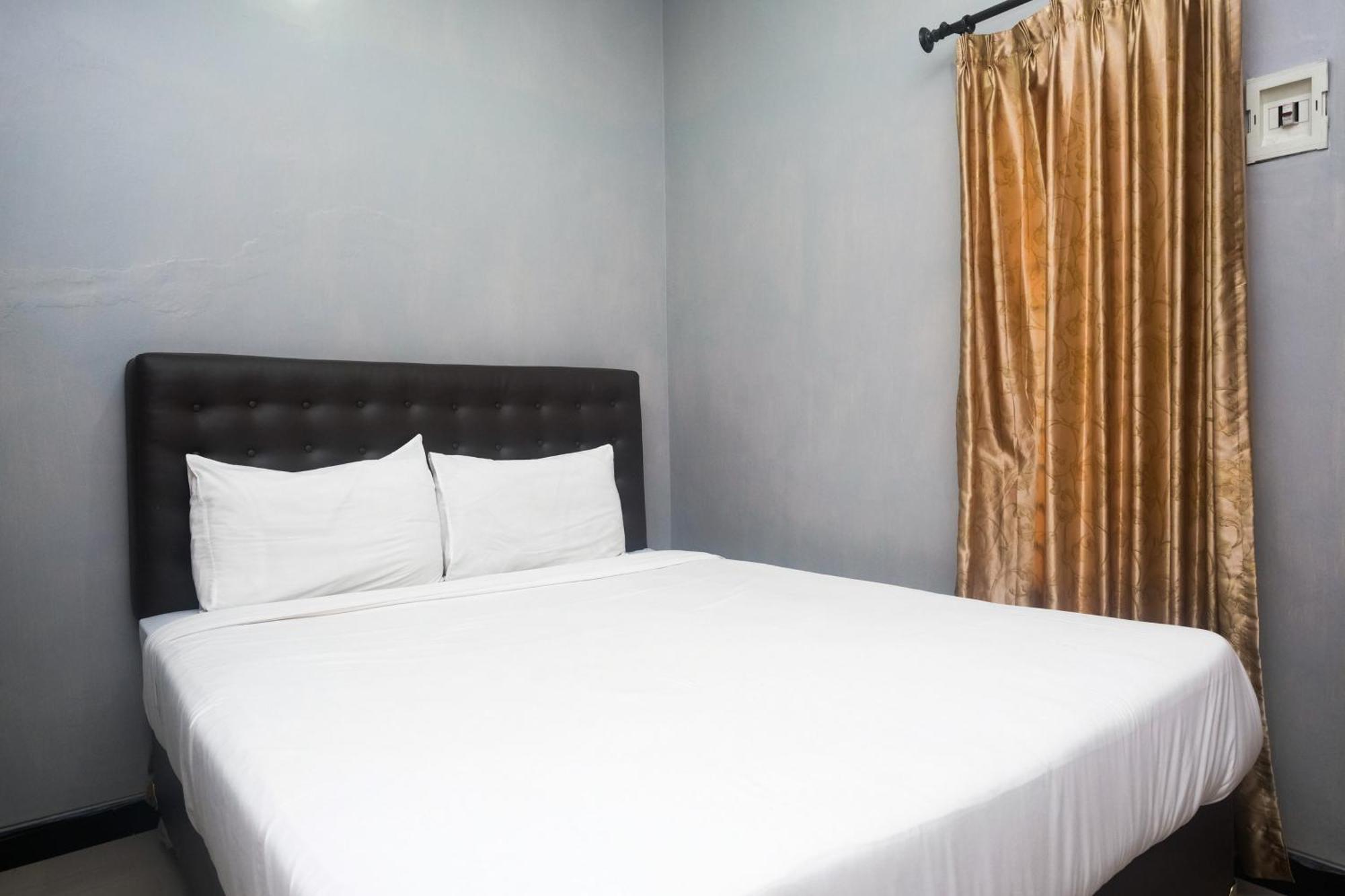 Al Abror Homestay Mandala Krida Mitra Reddoorz Джок'якарта Екстер'єр фото